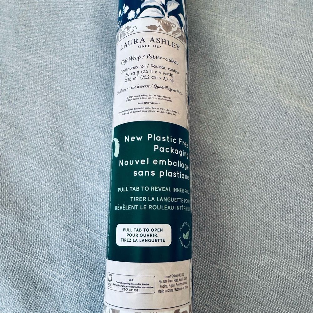 Laura Ashley Navy Blue White Floral Botanical Goft Wrap Wrapping Paper Roll - Picture 4 of 5